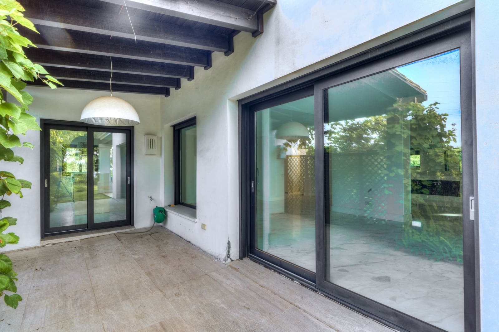 6 soverom Villa til salgs i Marbella med svømmebasseng garasje - € 3 150 000 (Ref: 9848550)