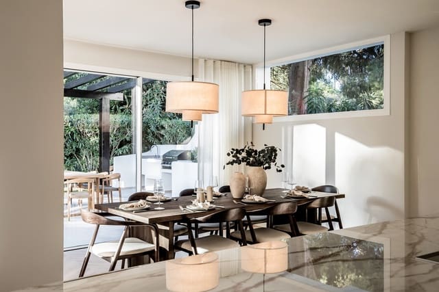 4 makuuhuone Huoneisto myytävänä paikassa Lomas De Marbella, Marbella mukana uima-altaan 
autotalli - 1 995 000 € (Ref: 9848552)