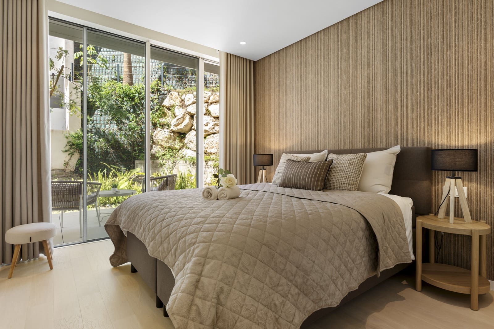 3 bedroom Apartment for sale in Ojen with pool garage - € 1,325,000 (Ref: 9848553)