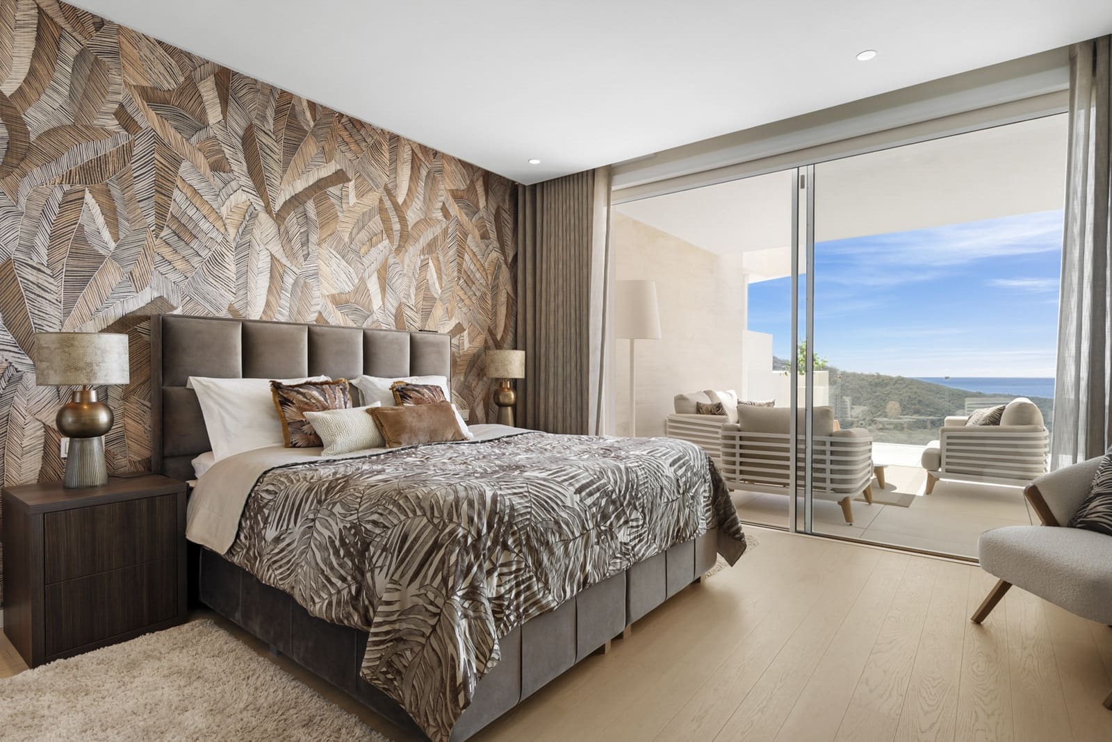 3 bedroom Apartment for sale in Ojen with pool garage - € 1,325,000 (Ref: 9848553)