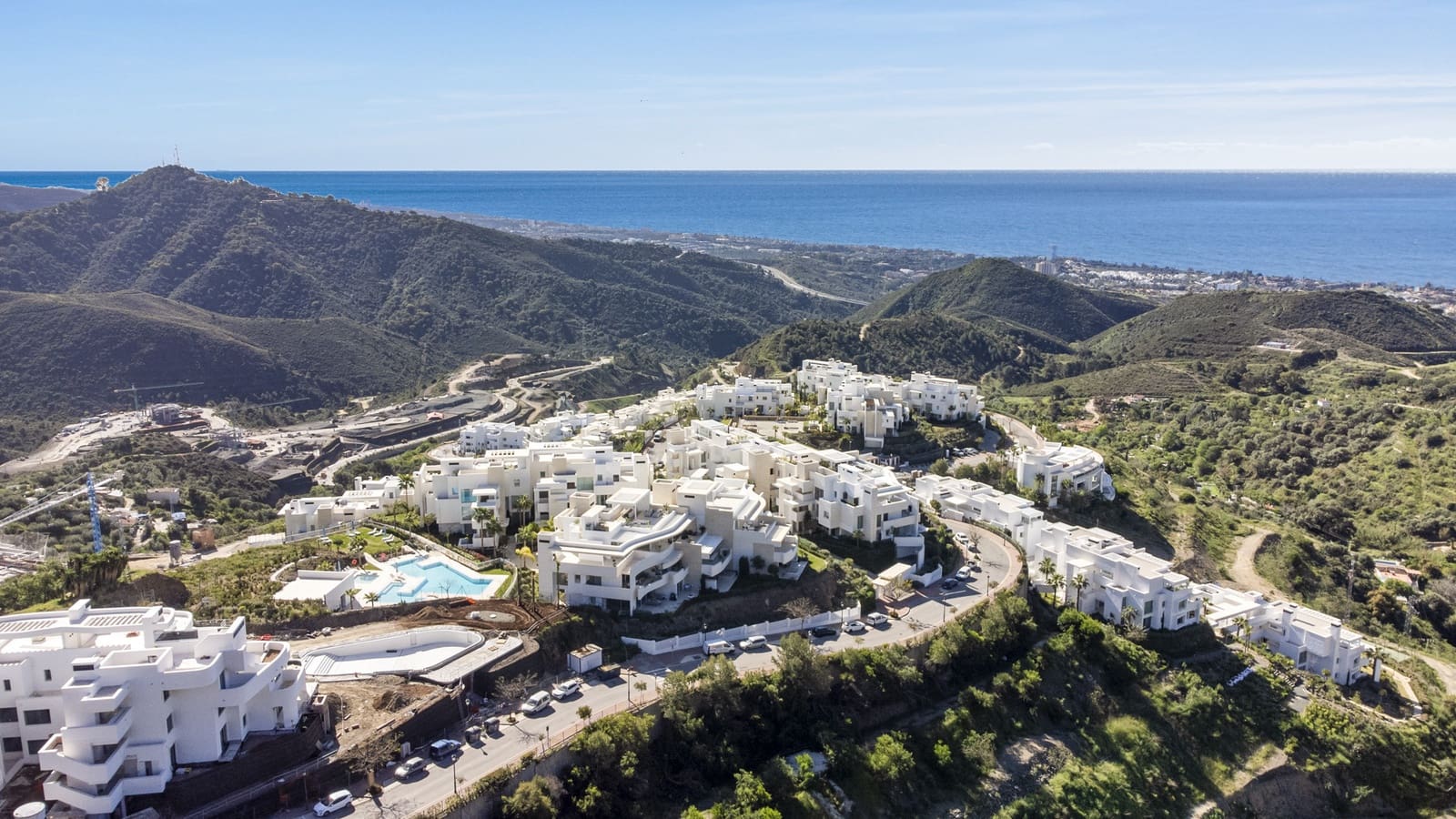 3 bedroom Apartment for sale in Ojen with pool garage - € 1,325,000 (Ref: 9848553)
