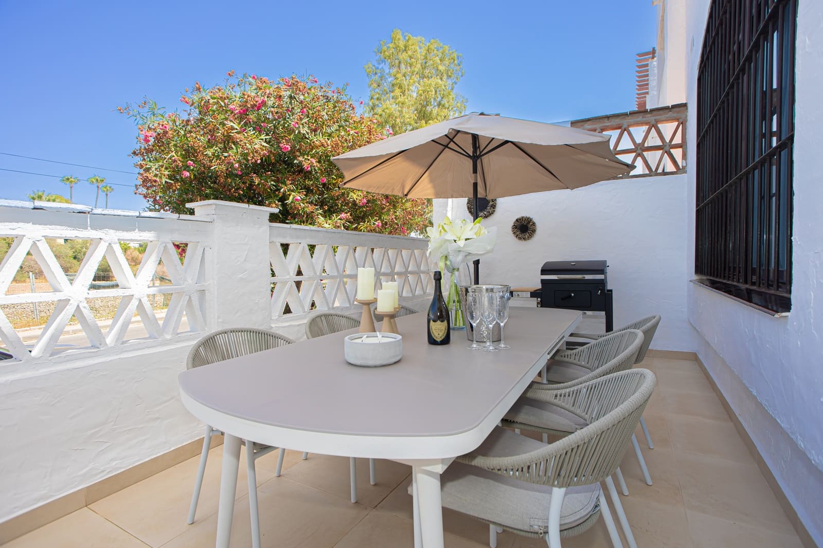 3 bedroom Apartment for sale in Marbella with pool garage - € 749,000 (Ref: 9848555)