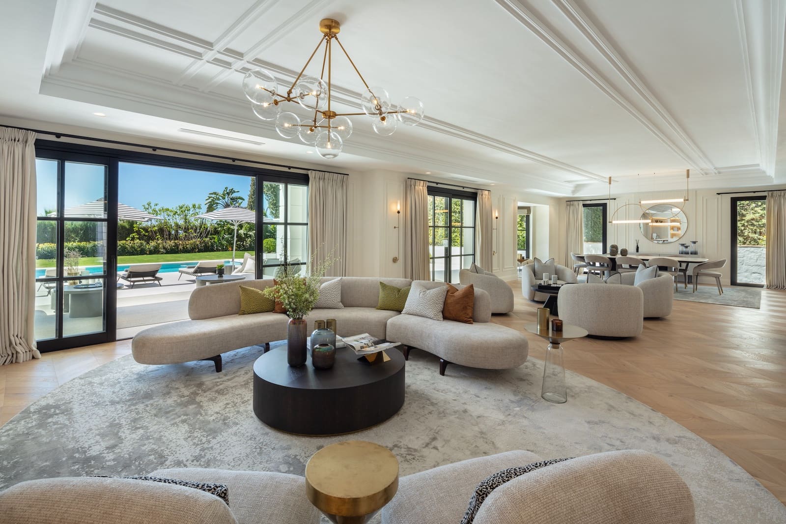 6 quarto Moradia para venda em Marbella com piscina garagem - 14 500 000 € (Ref: 9848559)