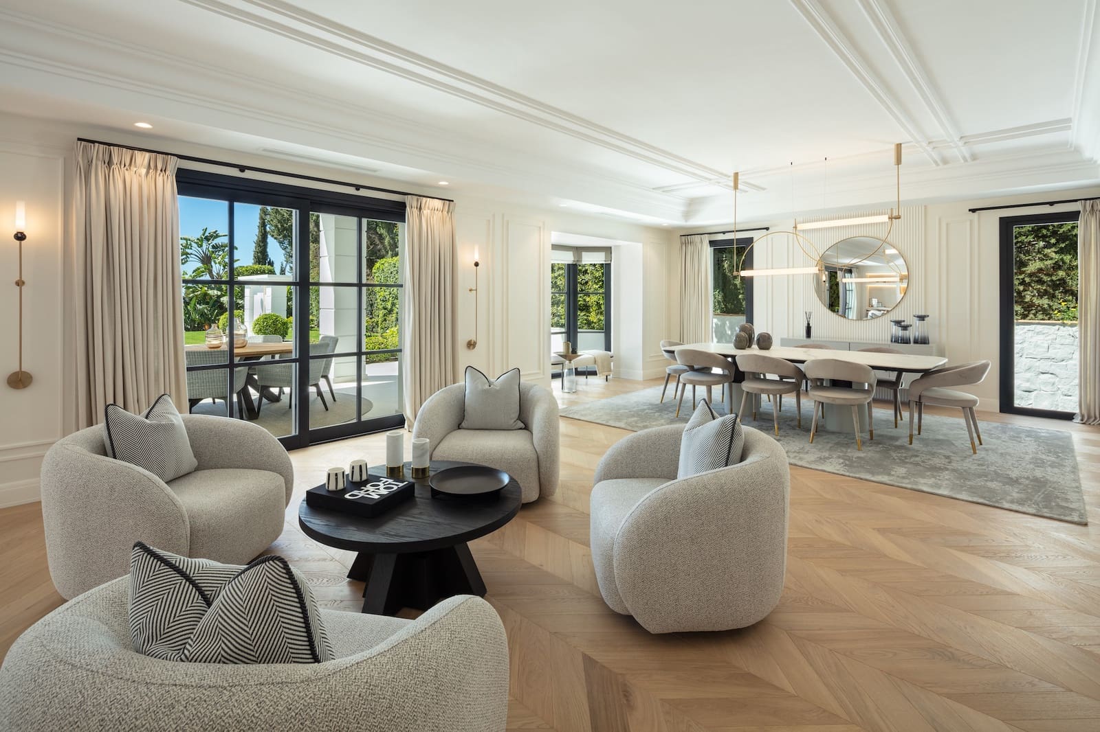 6 quarto Moradia para venda em Marbella com piscina garagem - 14 500 000 € (Ref: 9848559)