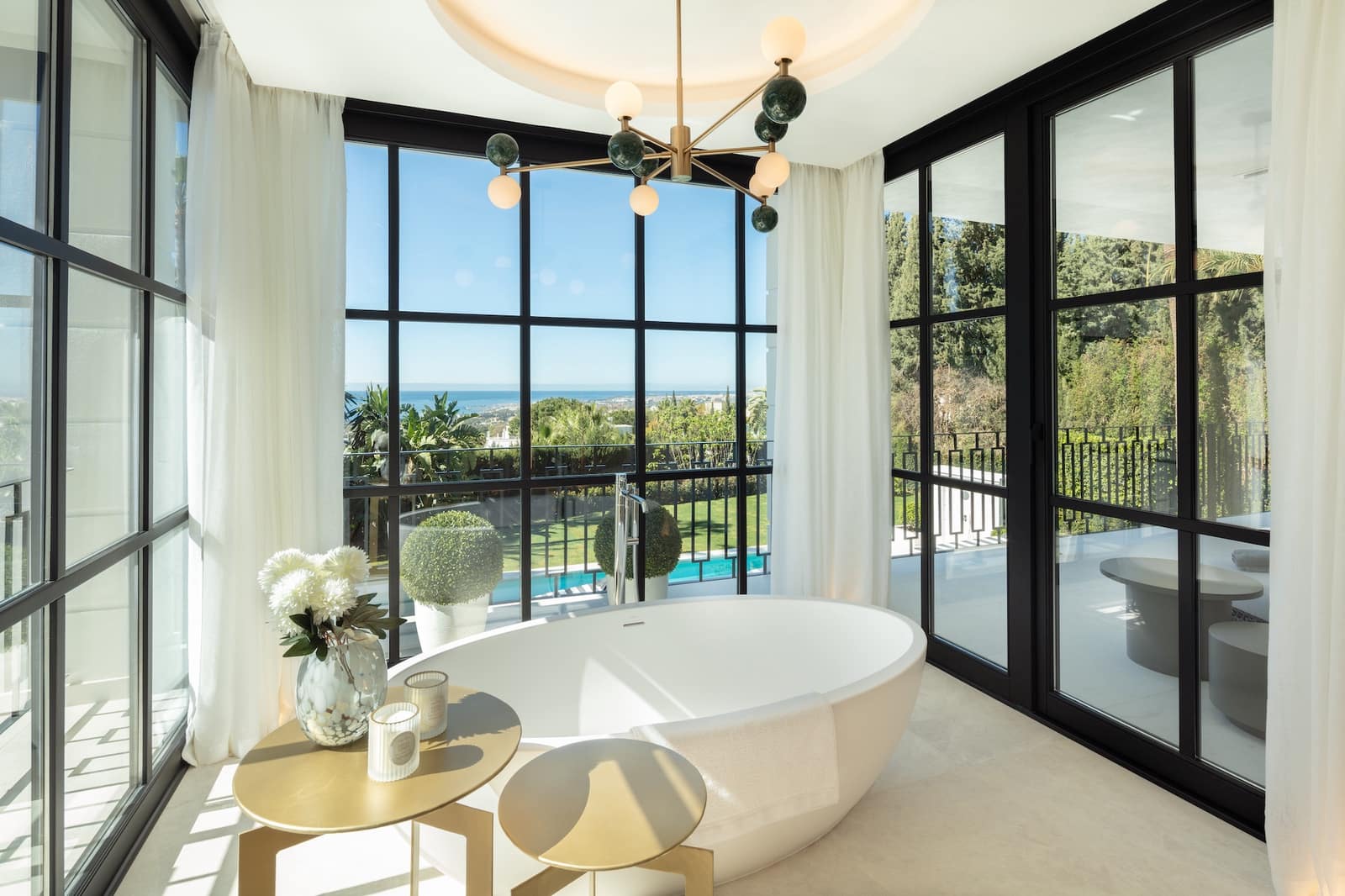 6 quarto Moradia para venda em Marbella com piscina garagem - 14 500 000 € (Ref: 9848559)