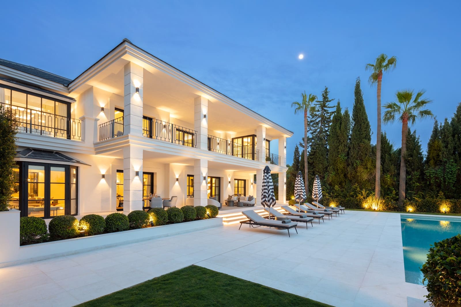 6 quarto Moradia para venda em Marbella com piscina garagem - 14 500 000 € (Ref: 9848559)