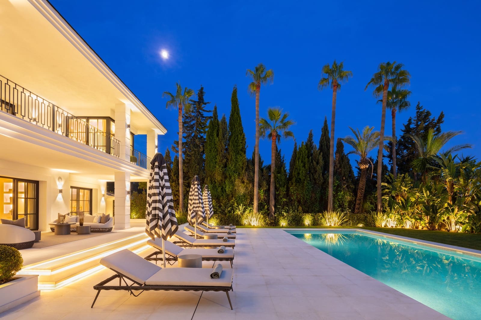 6 quarto Moradia para venda em Marbella com piscina garagem - 14 500 000 € (Ref: 9848559)