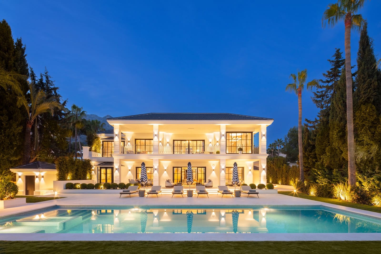 6 quarto Moradia para venda em Marbella com piscina garagem - 14 500 000 € (Ref: 9848559)
