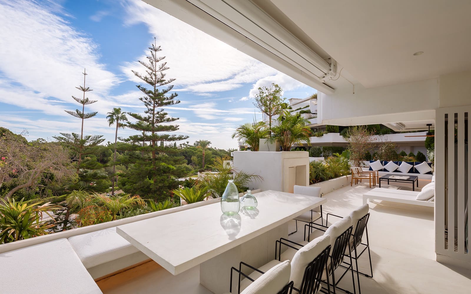 3 Zimmer Apartment zu verkaufen in Marbella mit Pool Garage - 1.980.000 € (Ref: 9848570)