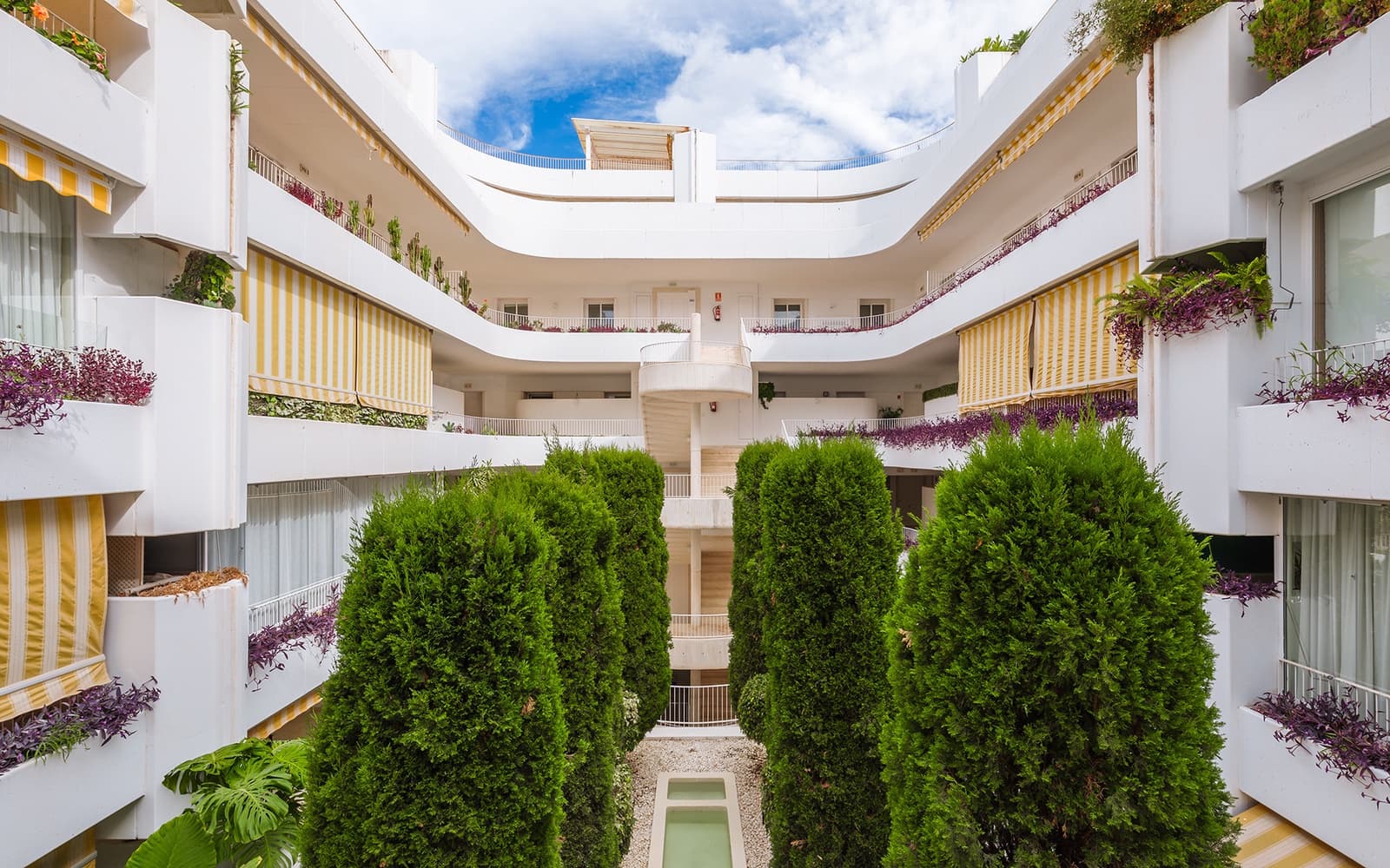 3 Zimmer Apartment zu verkaufen in Marbella mit Pool Garage - 1.980.000 € (Ref: 9848570)