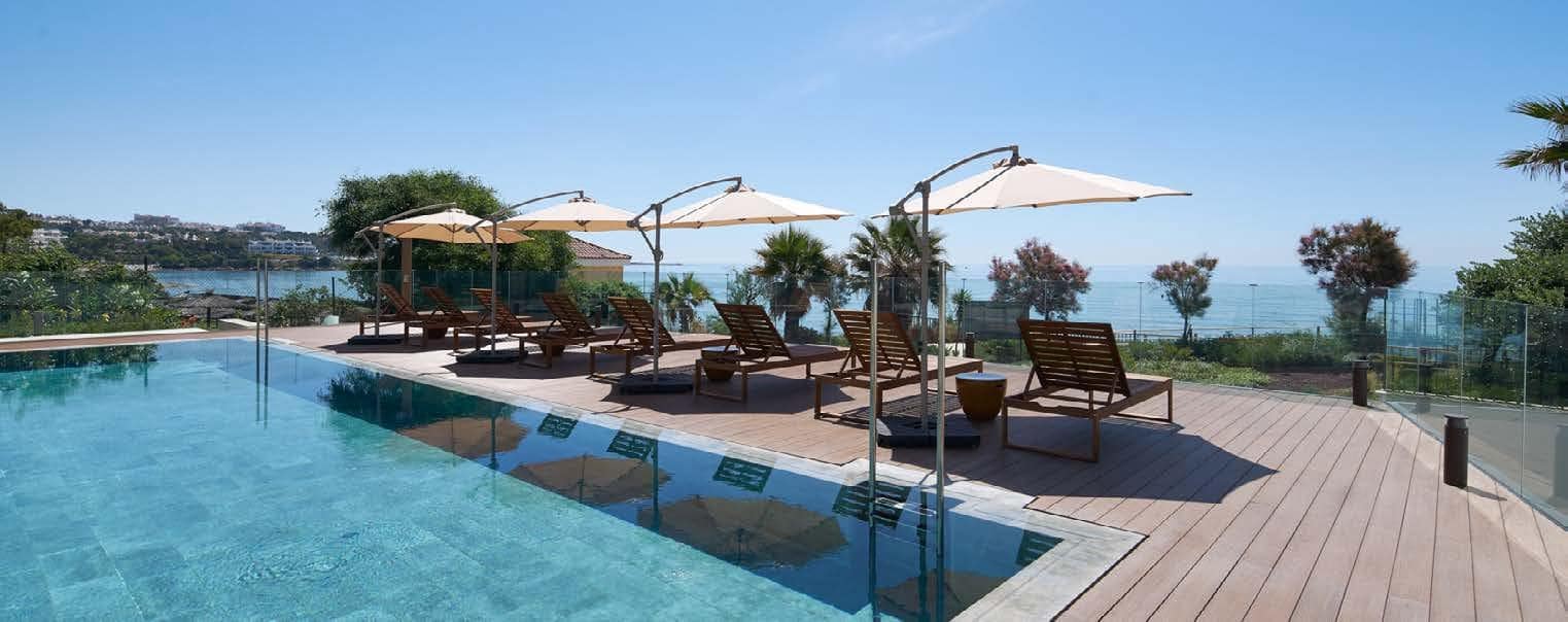 2 bedroom Apartment for sale in Estepona with pool garage - € 850,000 (Ref: 9848573)