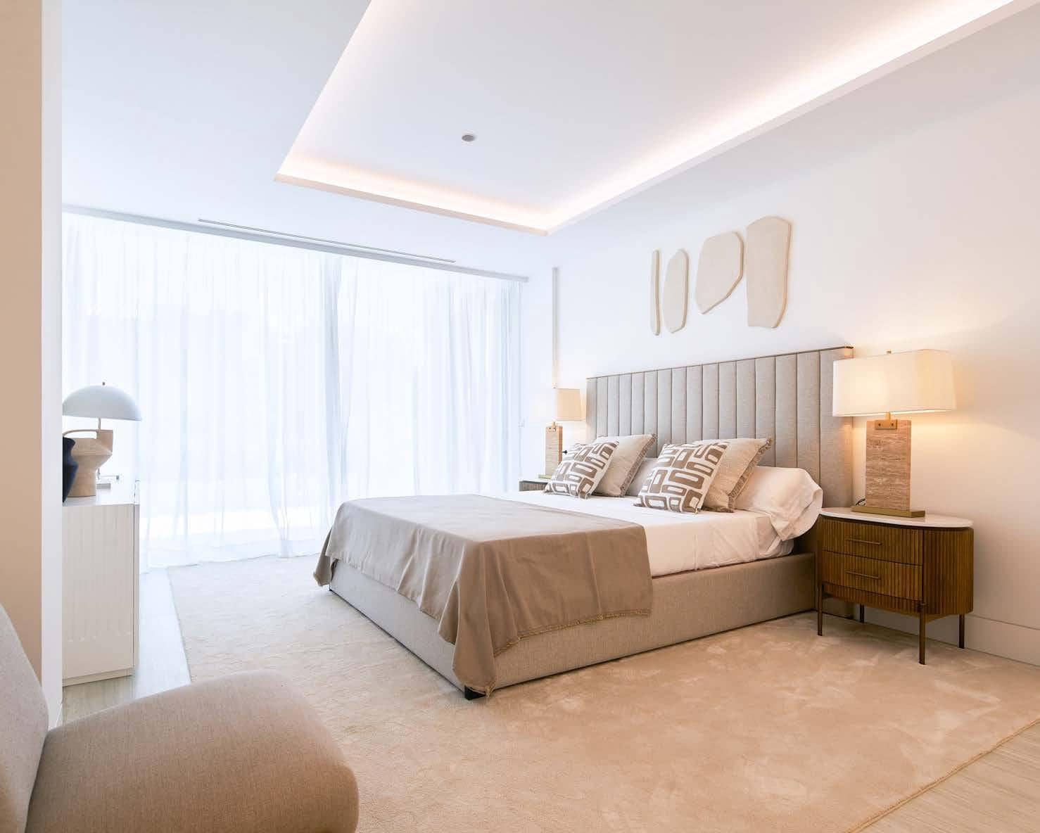 Apartamento de 3 habitaciones en Estepona en venta con piscina garaje - 2.650.000 € (Ref: 9848574)