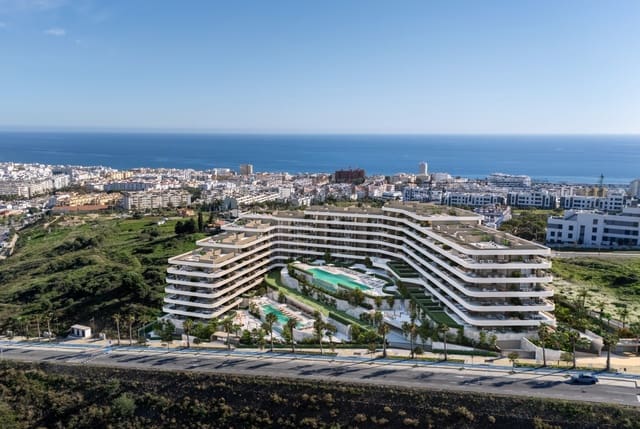 2 soverom Leilighet til salgs i Estepona med svømmebasseng garasje - € 610 000 (Ref: 9848578)