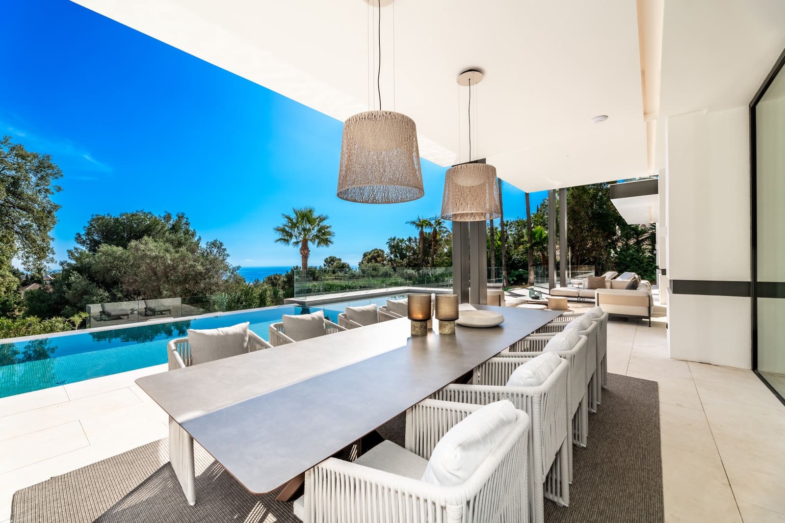 6 makuuhuone Huvila myytävänä paikassa Marbella mukana uima-altaan 
autotalli - 14 950 000 € (Ref: 9848579)