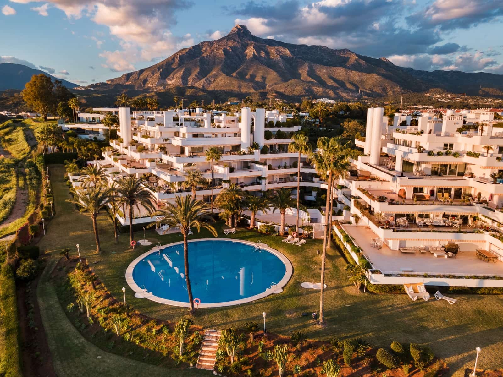 3 soverom Leilighet til salgs i Marbella med svømmebasseng garasje - € 1 350 000 (Ref: 9848582)