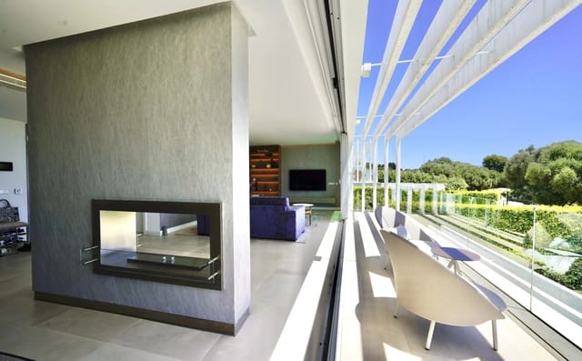 5 slaapkamer Villa te koop in Sotogrande Alto, San Roque met zwembad garage - € 1.495.000 (Ref: 9848583)