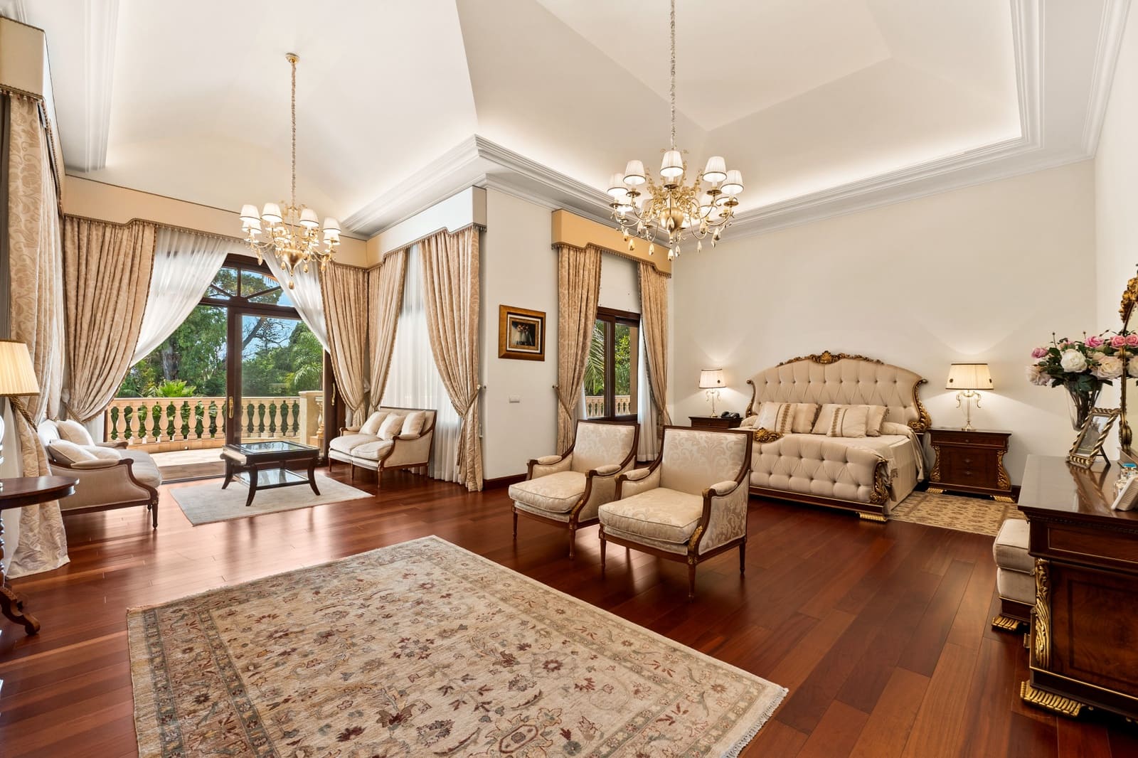 8 bedroom Villa for sale in Guadalmina with pool garage - € 9,700,000 (Ref: 9848590)