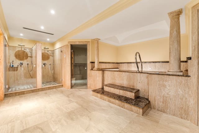 8 sypialnia Willa na sprzedaż w Guadalmina Baja, Marbella z basenem garażem - 9 700 000 € (Ref: 9848590)