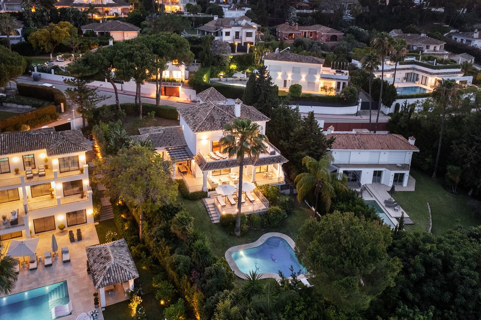 4 quarto Moradia para venda em Marbella com piscina garagem - 3 250 000 € (Ref: 9848596)