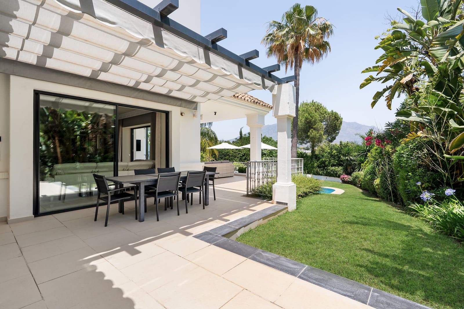 4 quarto Moradia para venda em Marbella com piscina garagem - 3 250 000 € (Ref: 9848596)
