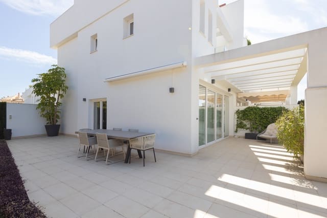 4 soveværelse Semi-Rækkehus til salg i El Chaparral, Mijas med swimmingpool garage - € 849.000 (Ref: 9848597)