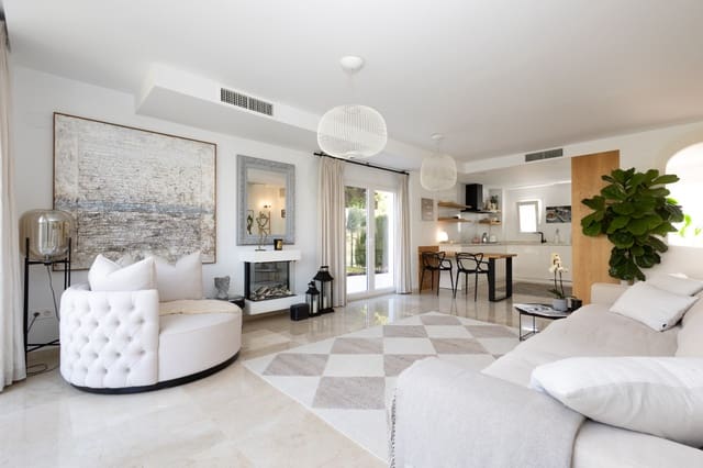4 soveværelse Semi-Rækkehus til salg i El Chaparral, Mijas med swimmingpool garage - € 849.000 (Ref: 9848597)