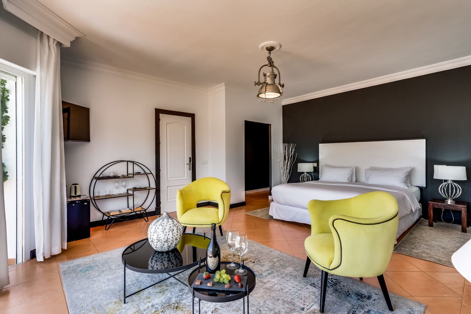 3 soveværelse Penthouse til salg i Nueva Andalucia med swimmingpool garage - € 1.750.000 (Ref: 9848605)