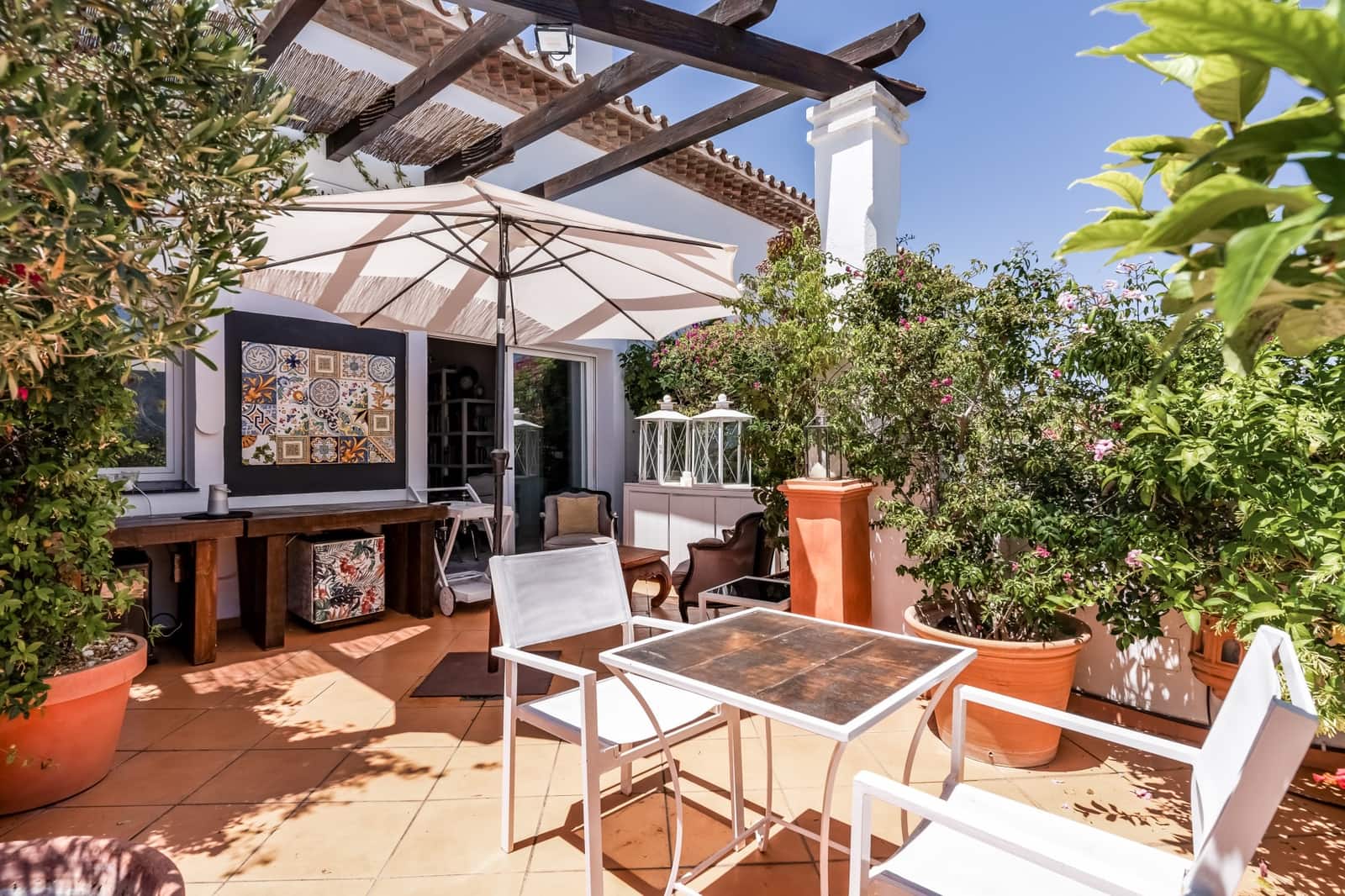 3 soveværelse Penthouse til salg i Nueva Andalucia med swimmingpool garage - € 1.750.000 (Ref: 9848605)
