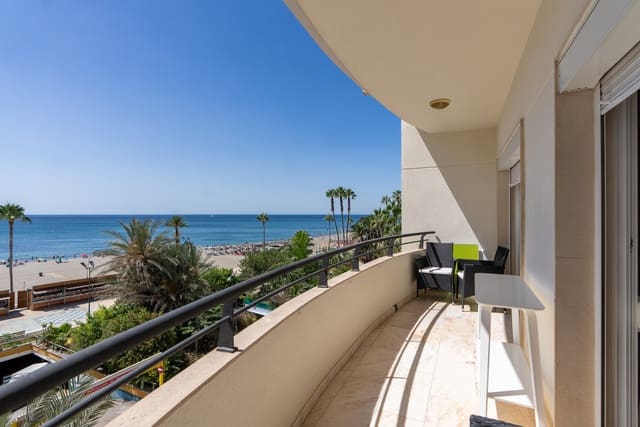 3 bedroom Flat for sale in Centro, Estepona - € 950,000 (Ref: 9848606)