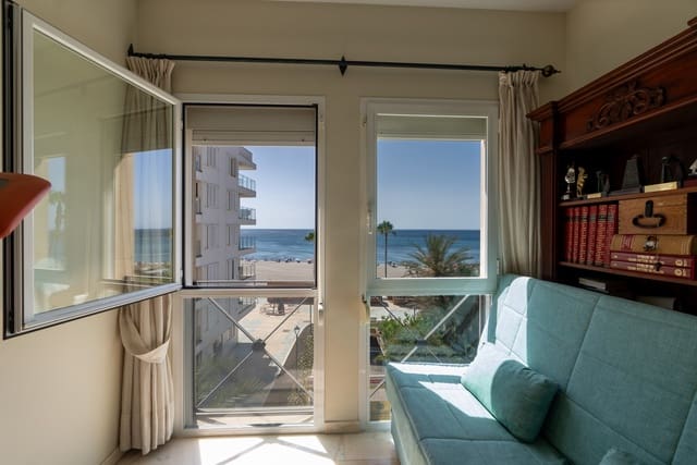 3 bedroom Flat for sale in Centro, Estepona - € 950,000 (Ref: 9848606)