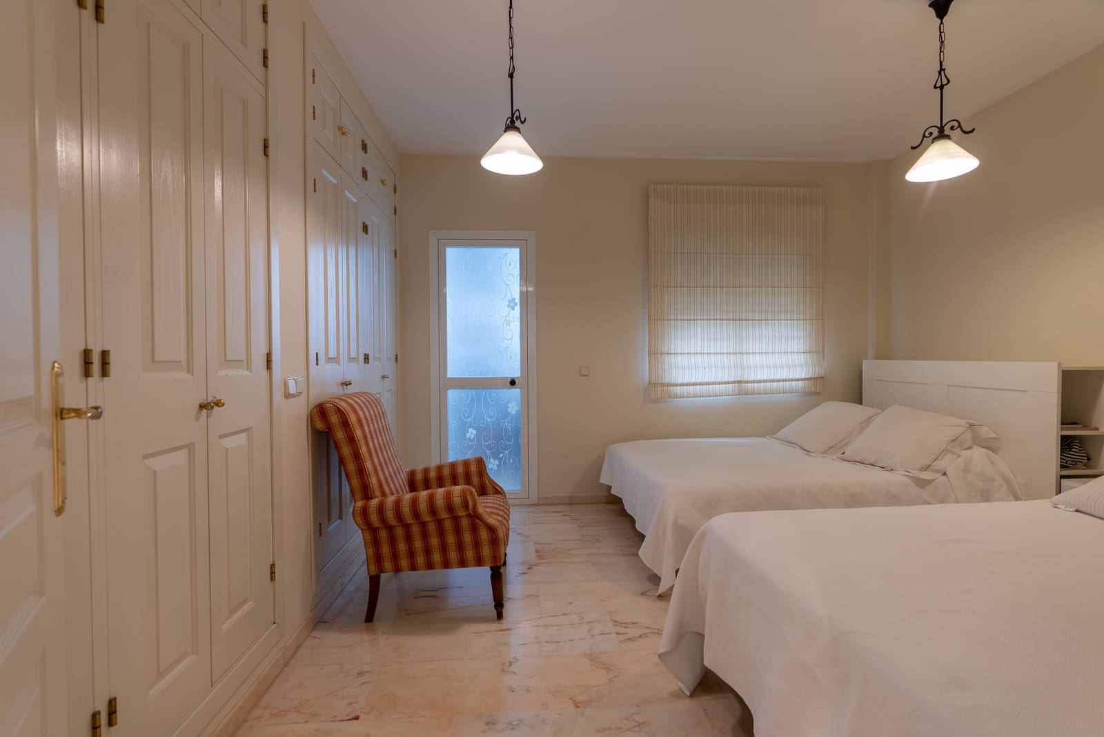 3 bedroom Flat for sale in Estepona - € 950,000 (Ref: 9848606)