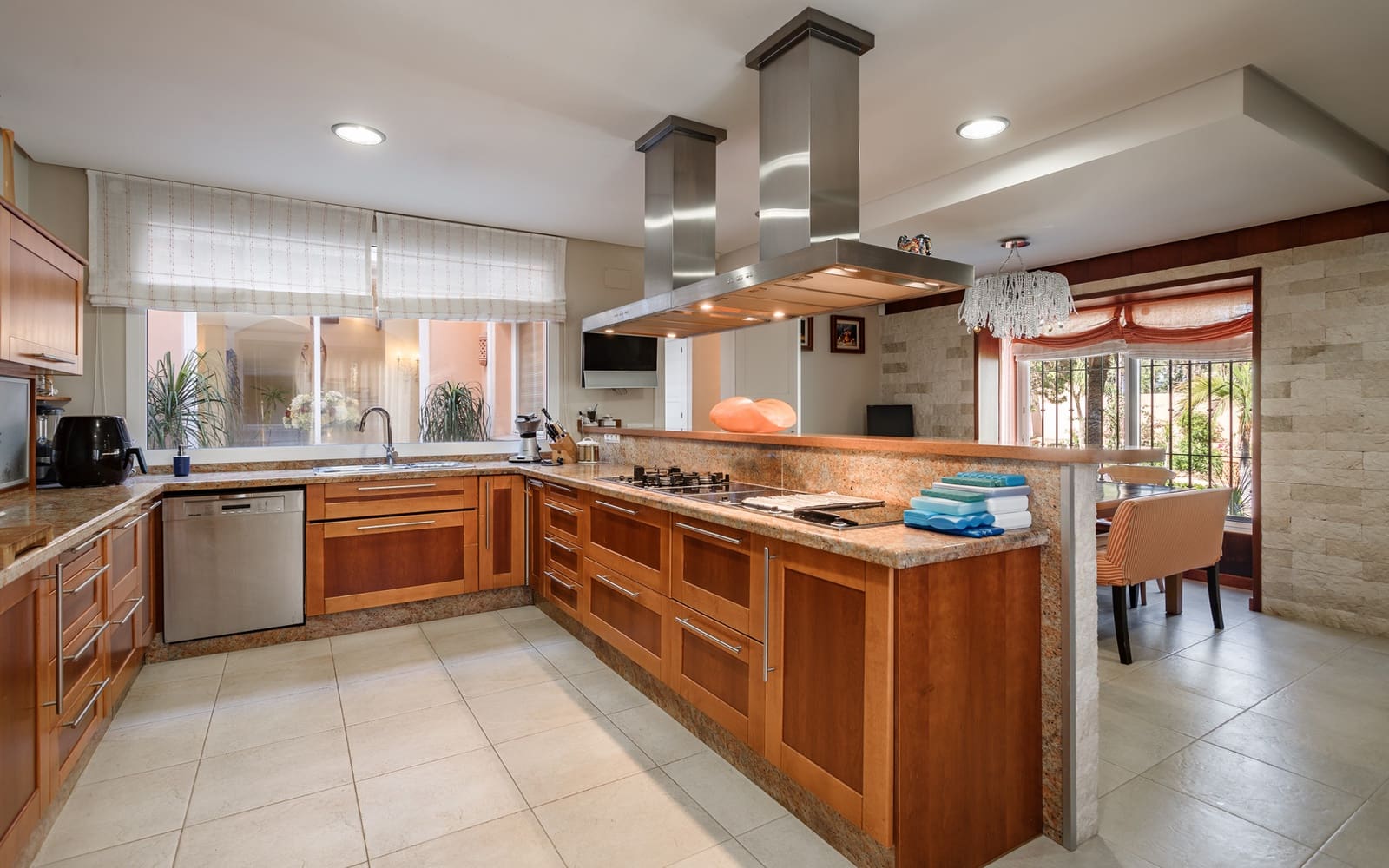 8 bedroom Villa for sale in El Velerin with pool garage - € 6,800,000 (Ref: 9848610)