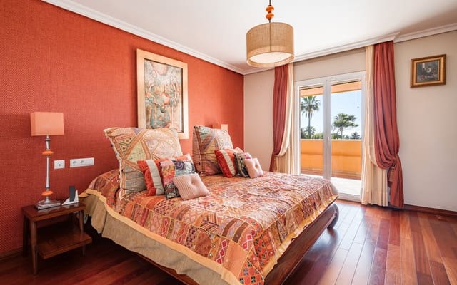 8 sypialnia Willa na sprzedaż w El Velerín, Estepona z basenem garażem - 6 800 000 € (Ref: 9848610)
