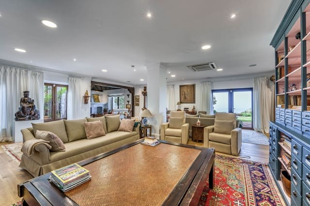 7 soveværelse Finca/Landehus til salg i Elviria, Marbella med swimmingpool garage - € 7.975.000 (Ref: 9848611)