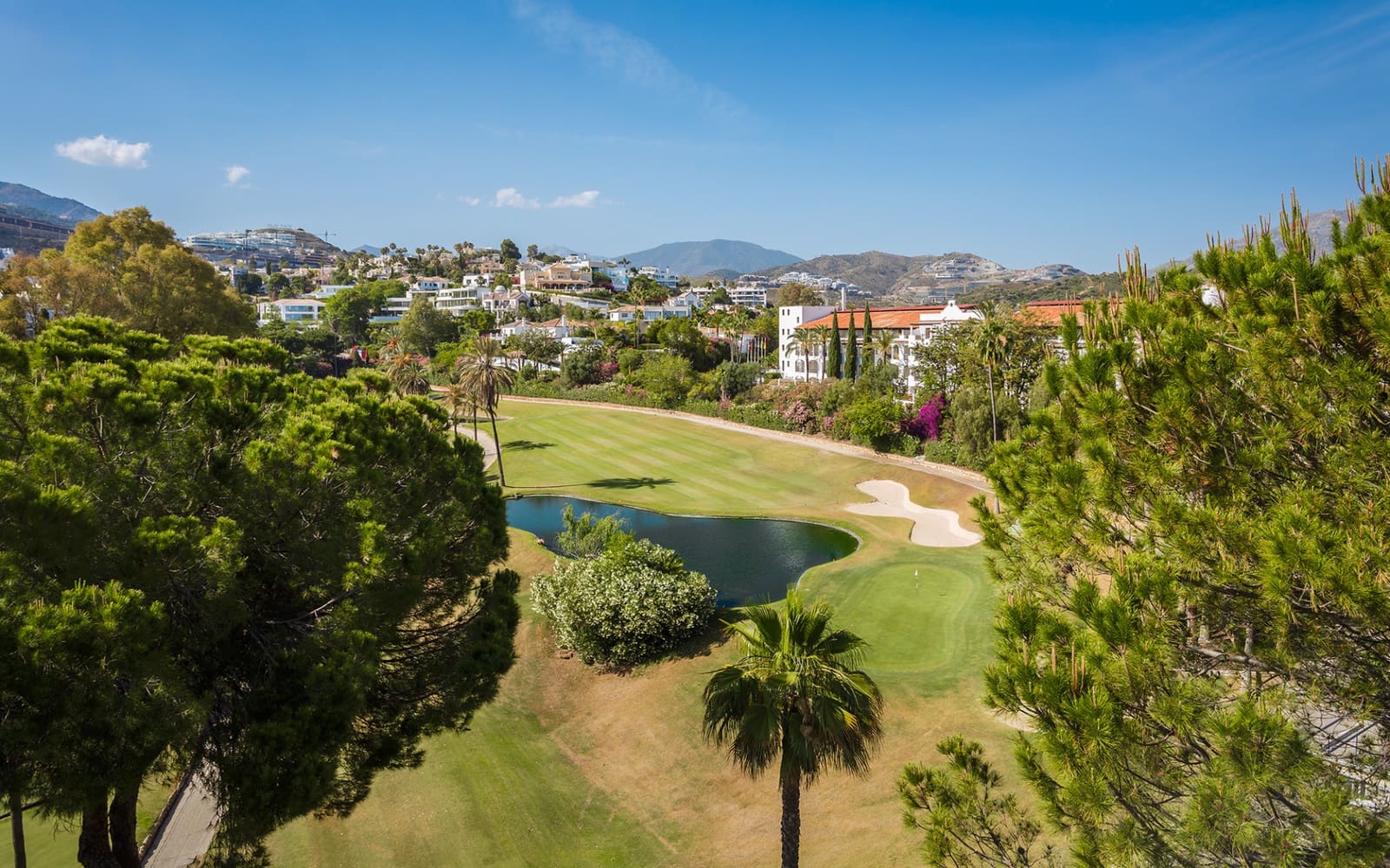 4 slaapkamer Huis te koop in Benahavis met garage - € 875.000 (Ref: 9848612)