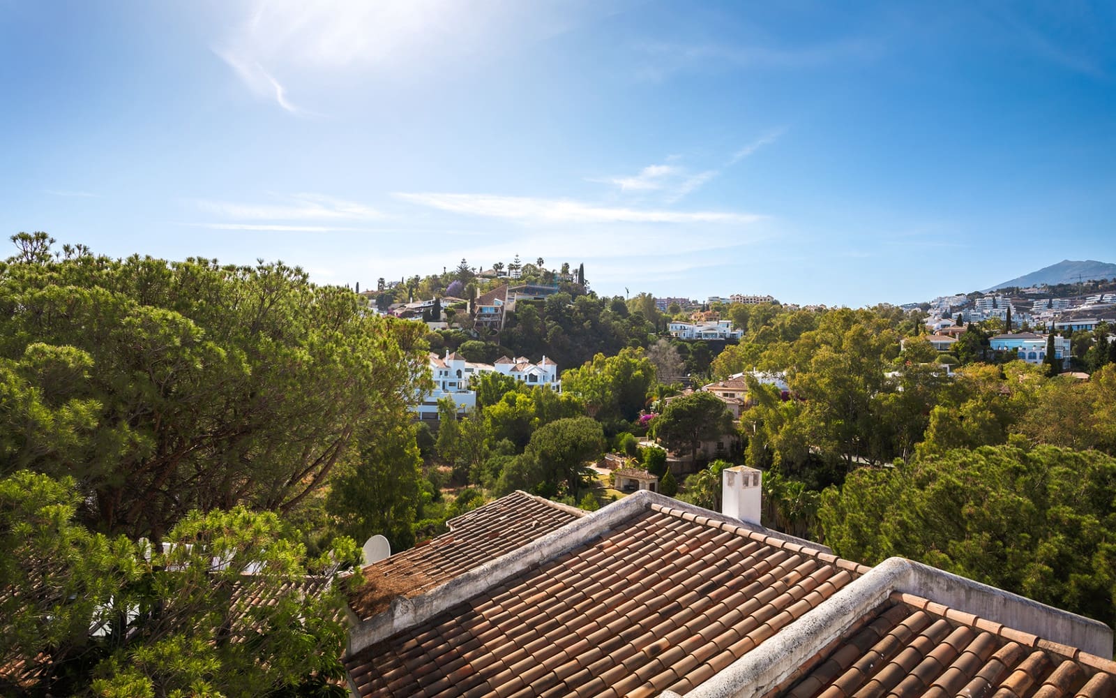 4 slaapkamer Huis te koop in Benahavis met garage - € 875.000 (Ref: 9848612)