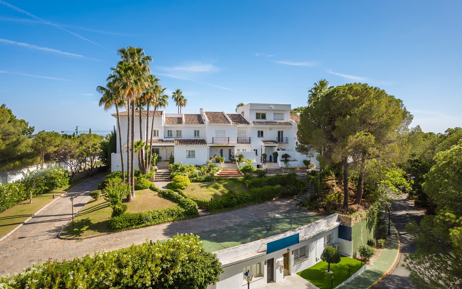 4 slaapkamer Huis te koop in Benahavis met garage - € 875.000 (Ref: 9848612)