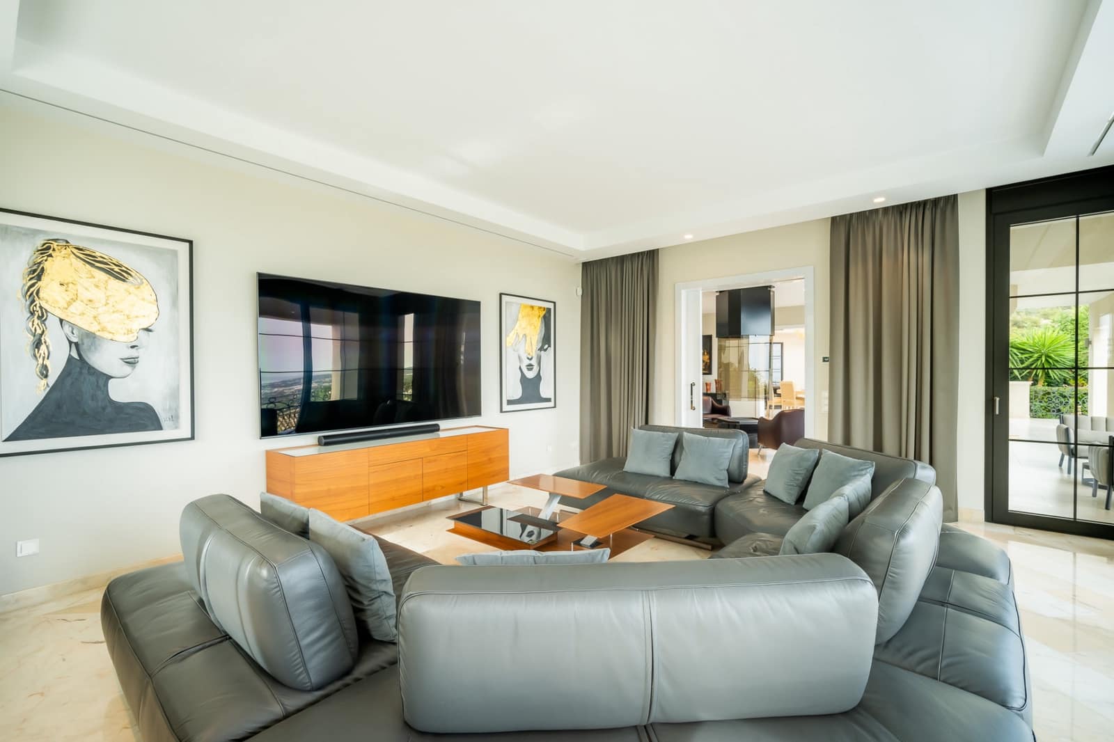 Chalet de 6 habitaciones en Marbella en venta con piscina garaje - 10.500.000 € (Ref: 9848625)