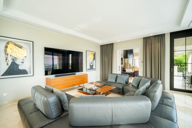 Chalet de 6 habitaciones en Sierra Blanca, Marbella en venta con piscina garaje - 10.500.000 € (Ref: 9848625)