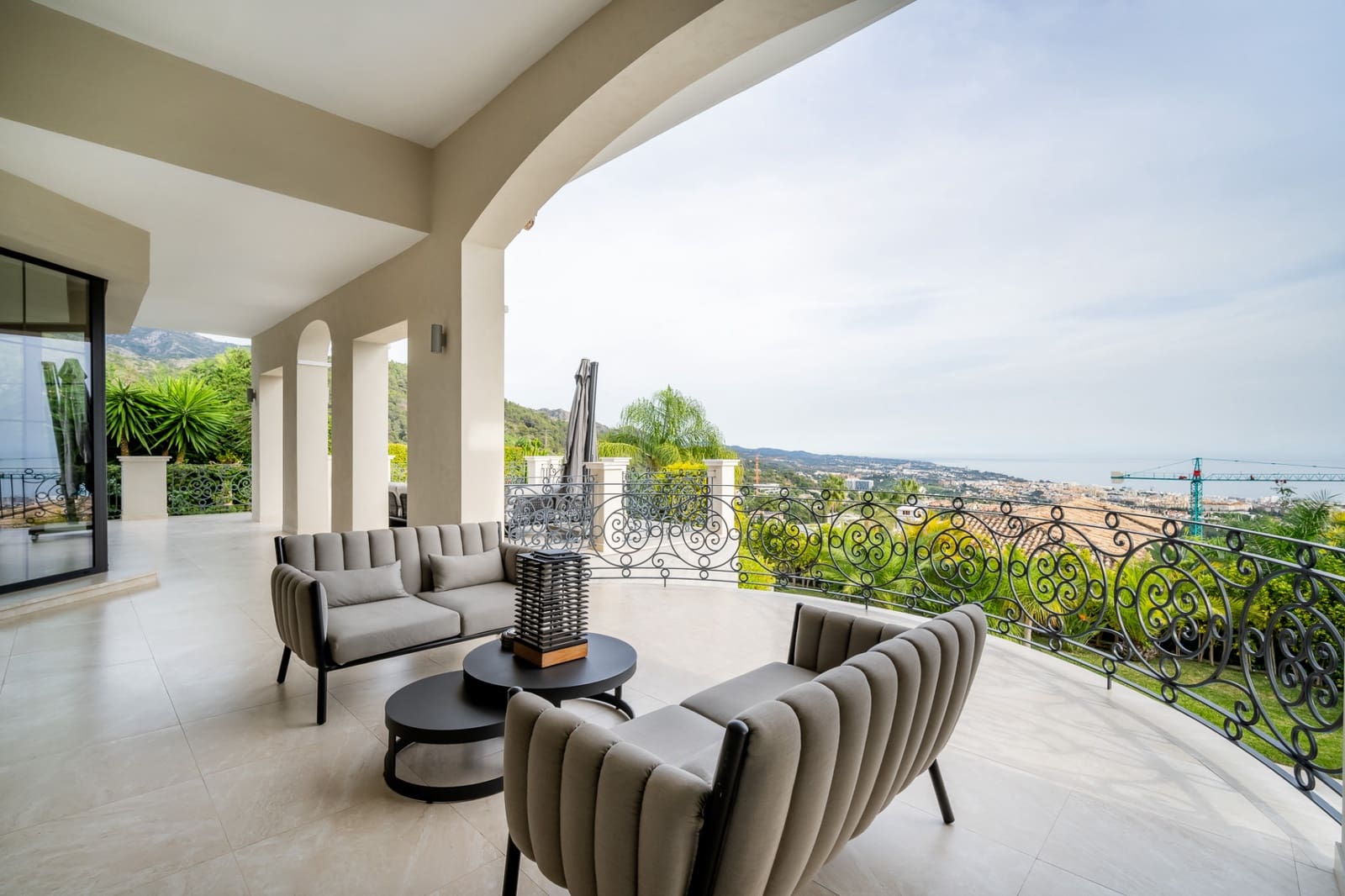 Chalet de 6 habitaciones en Marbella en venta con piscina garaje - 10.500.000 € (Ref: 9848625)