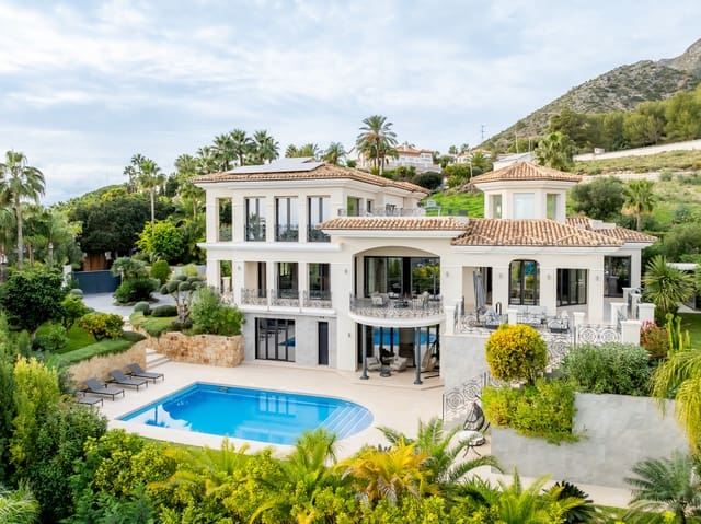 Chalet de 6 habitaciones en Sierra Blanca, Marbella en venta con piscina garaje - 10.500.000 € (Ref: 9848625)