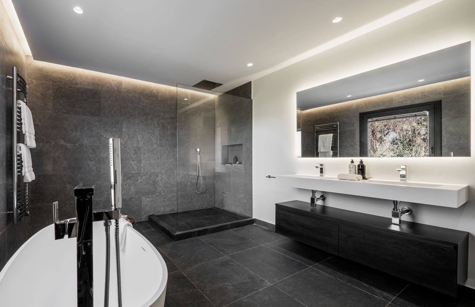 5 chambre Villa/Maison à vendre à New Golden Mile avec piscine garage - 2 195 000 € (Ref: 9848627)