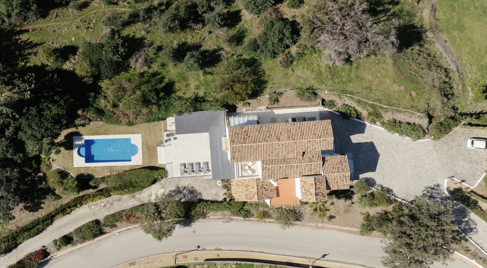 5 chambre Villa/Maison à vendre à New Golden Mile avec piscine garage - 2 195 000 € (Ref: 9848627)