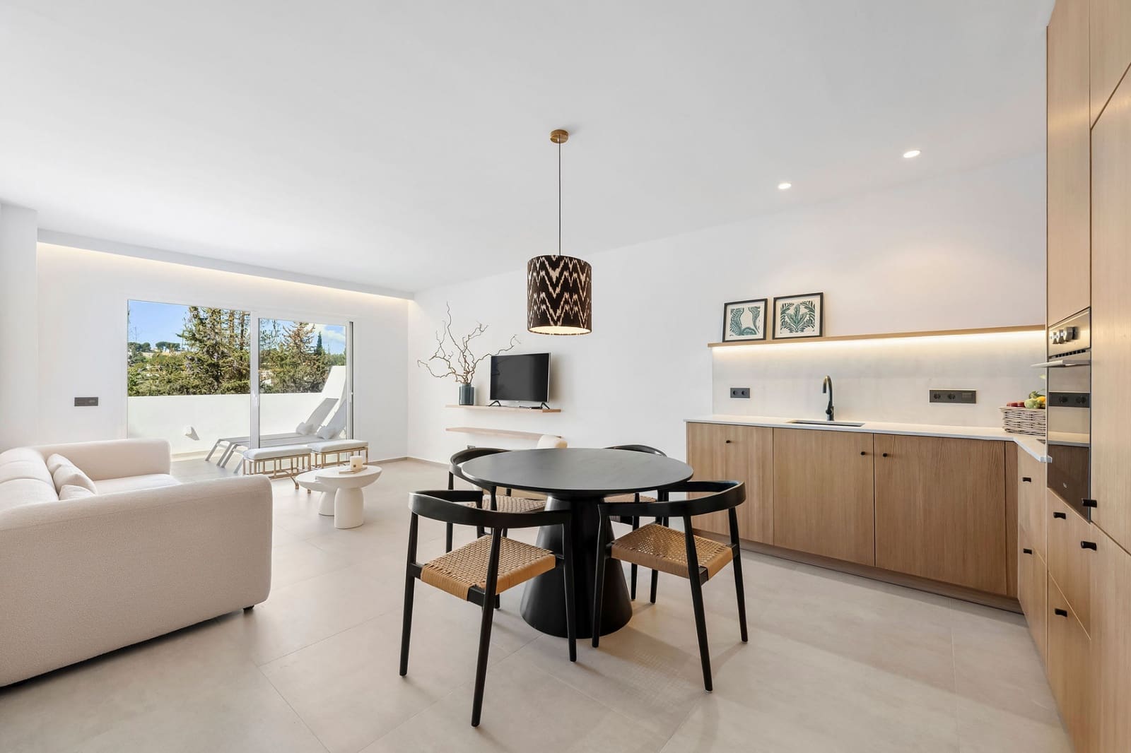 3 chambre Penthouse à vendre à Marbella avec piscine garage - 770 000 € (Ref: 9848630)