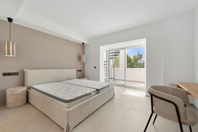 3 bedroom Penthouse for sale in Aloha Golf, Marbella with pool garage - € 770,000 (Ref: 9848630)
