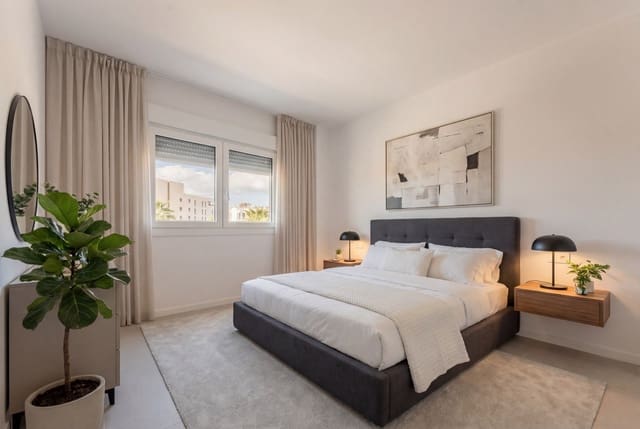 3 soverom Penthouse til salgs i Estepona med svømmebasseng garasje - € 695 000 (Ref: 9848631)