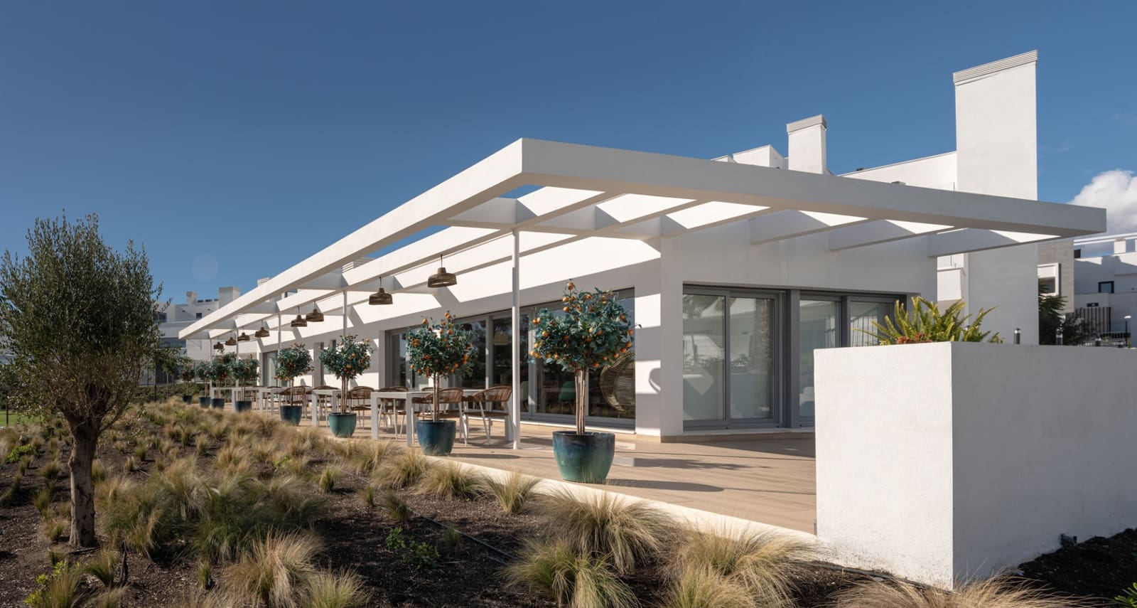 3 quarto Penthouse para venda em Estepona com piscina garagem - 695 000 € (Ref: 9848631)