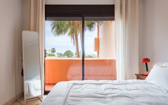 2 sypialnia Apartament na sprzedaż w Los Arqueros - Puerto del Almendro, Benahavís z basenem garażem - 495 000 € (Ref: 9848637)
