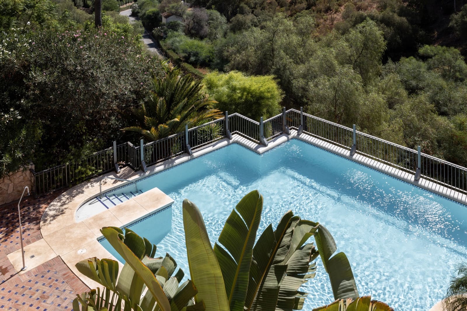 2 sypialnia Apartament na sprzedaż w Benahavis z basenem garażem - 495 000 € (Ref: 9848637)
