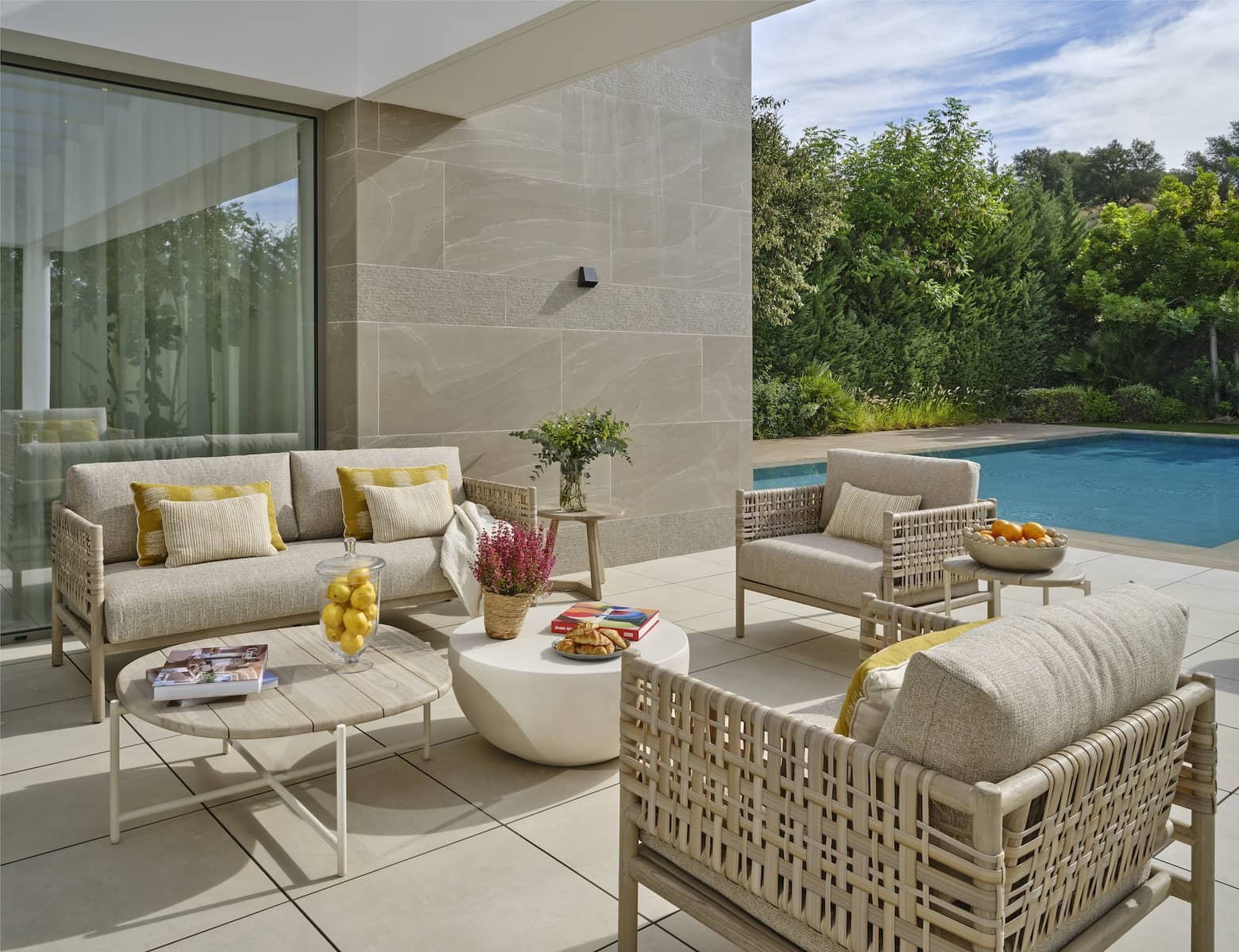 5 sovrum Villa till salu i El Paraiso med pool garage - 2 625 000 € (Ref: 9848638)